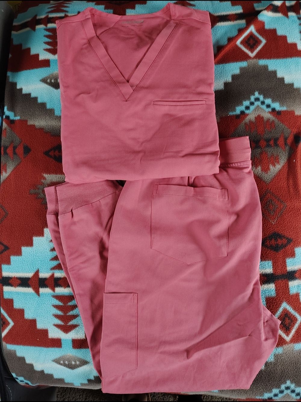 Mandala Jaipur Pink Scrub Set